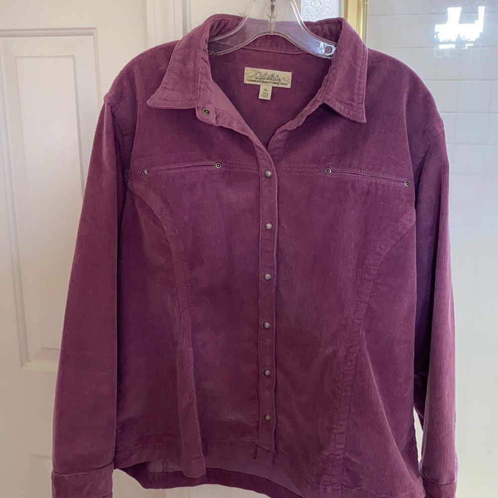 Cabela’s women’s plum corduroy jacket, XL